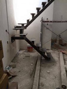 Thi công cầu thang xương cá tại xã Tiên Dương - Đông Anh