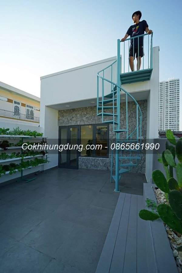 Cầu thang sắt đẹp 104 Cầu thang sắt đẹp 104