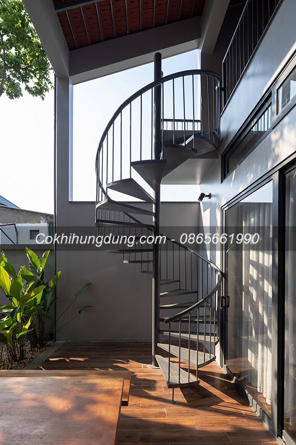 cầu thang sắt 121 cầu thang sắt 121