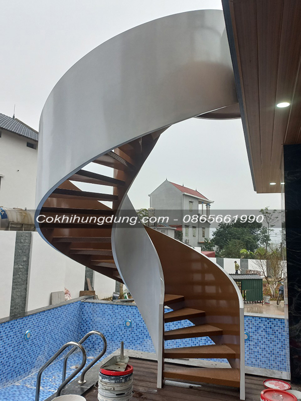 Mẫu cầu thang xoắn ốc đẹp, sang trọng MS66