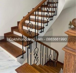 Cầu thang sắt nghệ thuật đơn giản