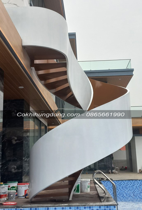cầu thang xoắn ốc ngoài trời đẹp MS16