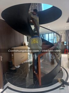 cầu thang xoắn ốc Ứng Hòa