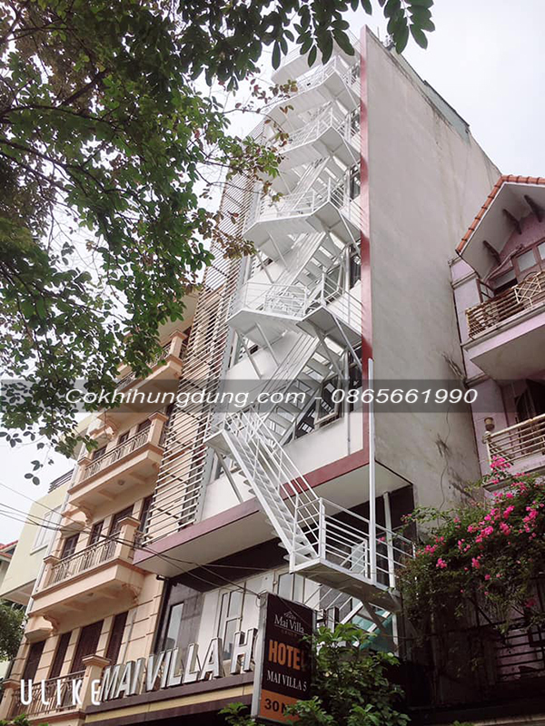 Mẫu cầu thang thoát hiểm PCCC 08