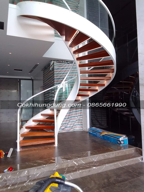 Cầu thang xoắn sắt 01
