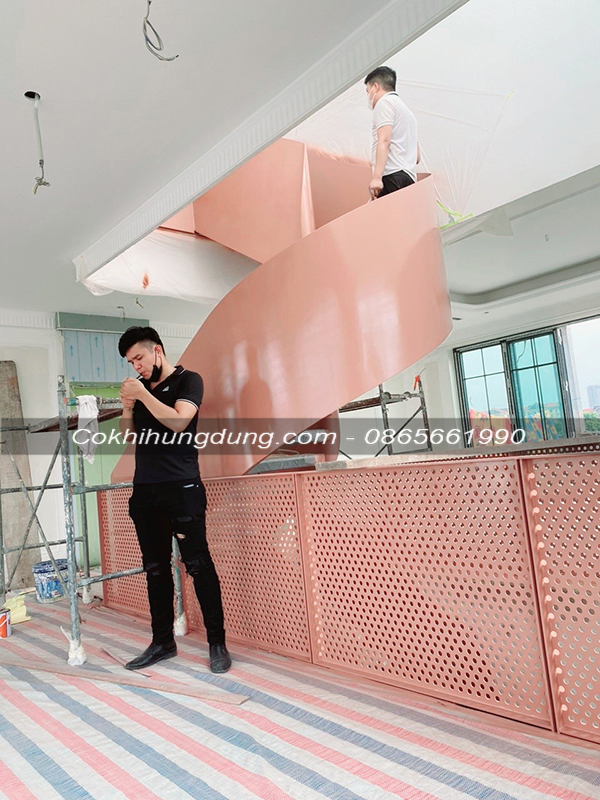 Cầu thang xoắn sắt 03