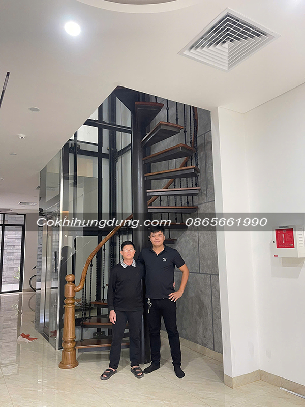 Mẫu cầu thang xoắn ốc đẹp 82